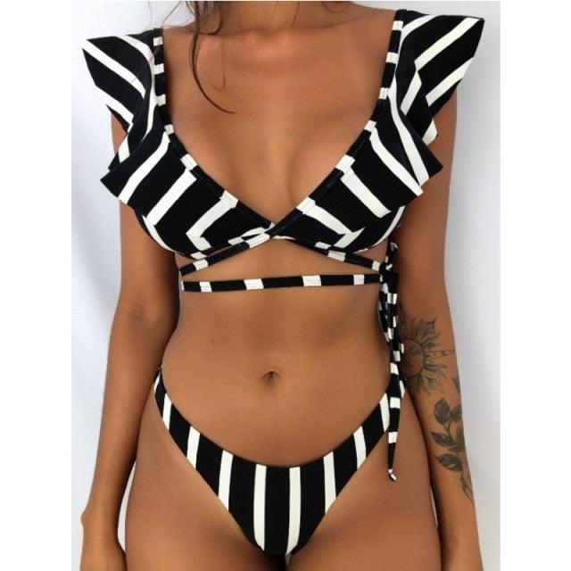 "Wild Siren – Strapless Ruffled Bow Bikini Set"