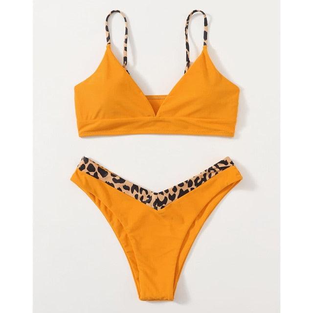 "Parrot Fish – Ruffle Triangle Tie-Side Bikini Set"