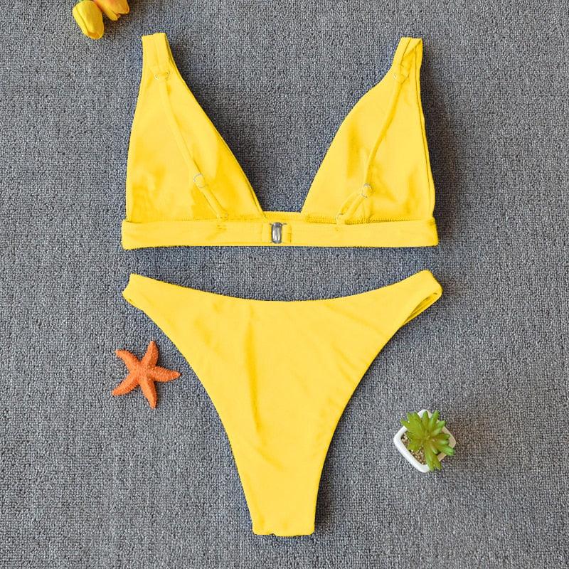 "Nautilus – Twist Front V-Neck Tummy Control Bikini Set"